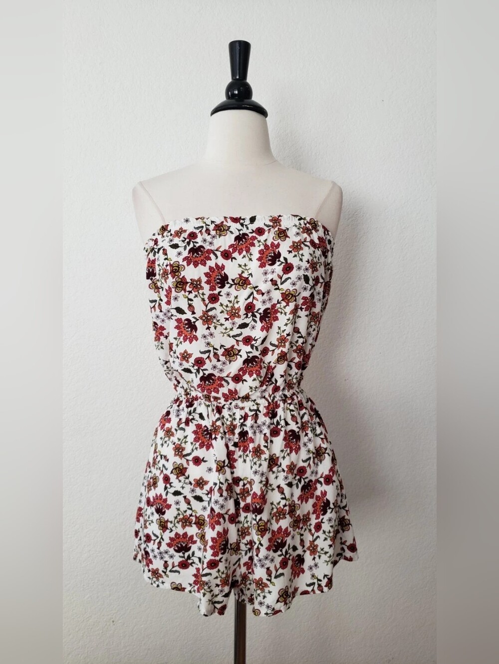 Floral Strapless White and Red Summer Dress